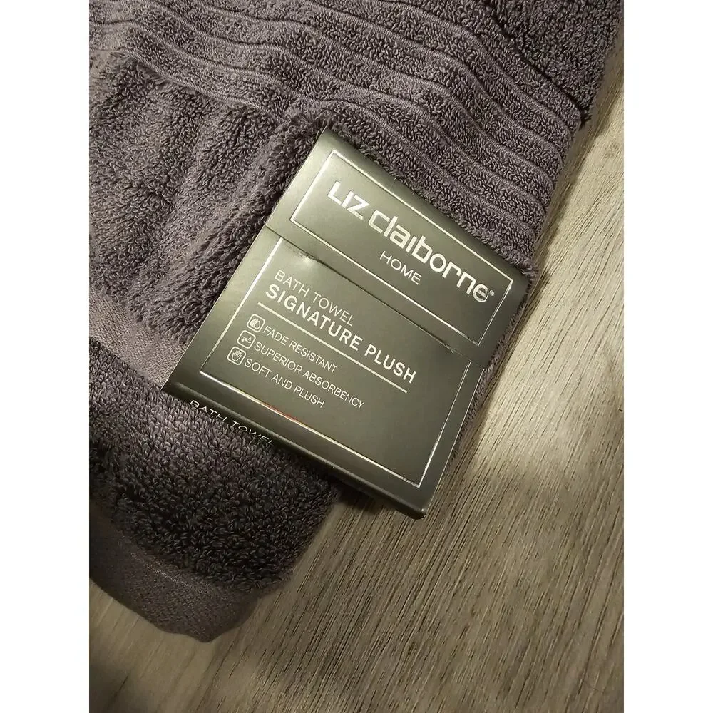 Liz Claiborne liz claiborne
